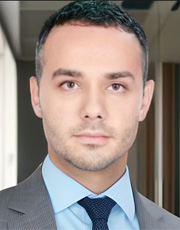 Headshot of Mike Khorsandi